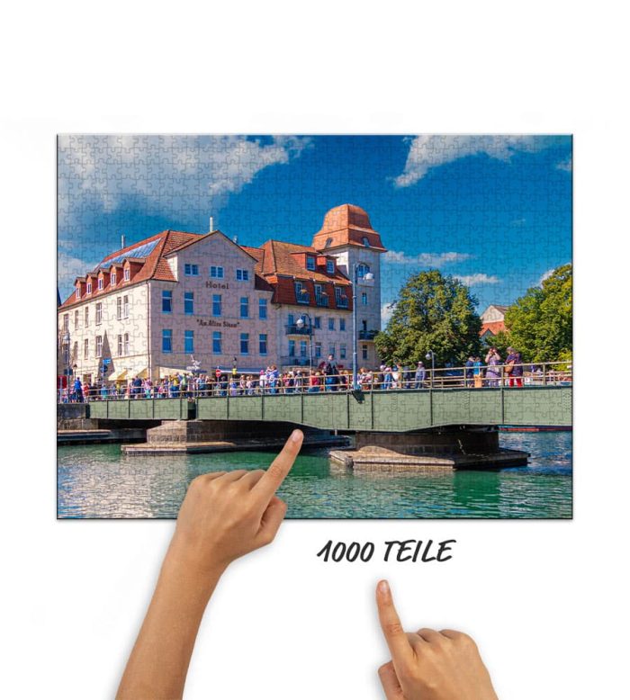 Puzzle "Hotel am Strom"