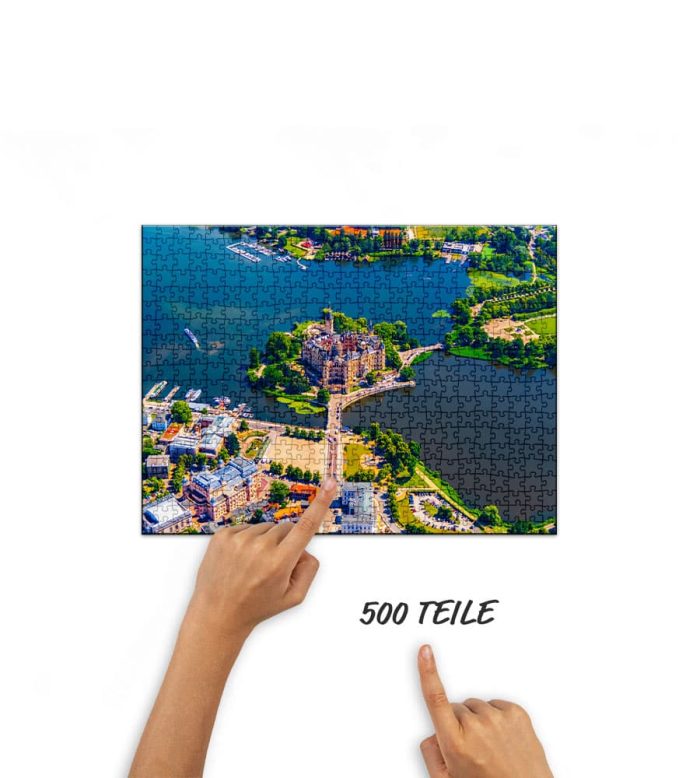 über der Schlossbucht Schwerin